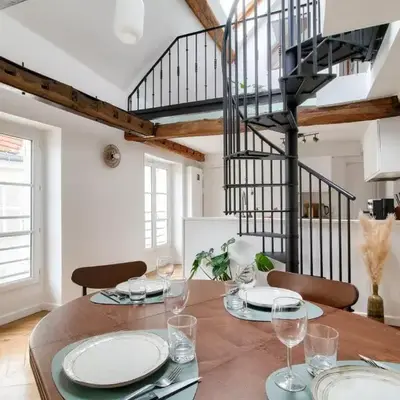 Charming duplex - heart of Paris