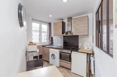 Cuisine ou kitchenette dans l'établissement Cocon parisien lumineux central