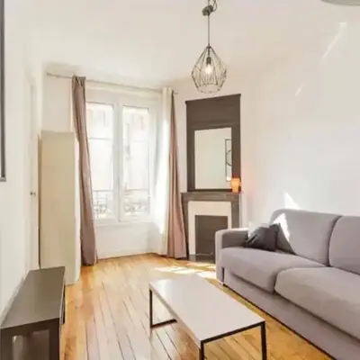 Cocon parisien lumineux central