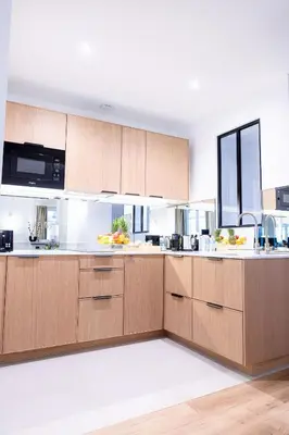 Cuisine ou kitchenette dans l'établissement Entire Apartment Central Paris, 3rd floor with elevator