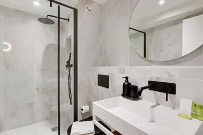 Salle de bains dans l'établissement Saint Michel - Notre Dame