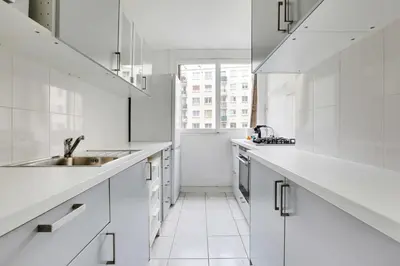 Cuisine ou kitchenette dans l'établissement Charming apartment - 2BR-6P - Paris Expo
