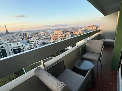 Coin salon dans l'établissement Montparnasse - Vue Tour Eiffel - Balcon