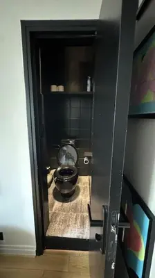 Plan de l'établissement Bel appartement 2 pièces place de la République 75011