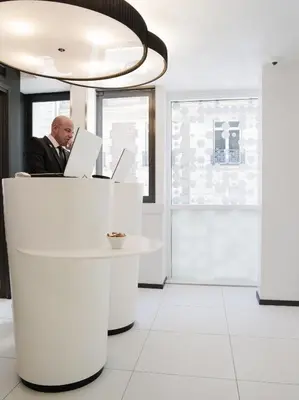 Hall ou réception de l'établissement Hotel Ekta Champs Elysées