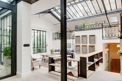 Coin salon dans l'établissement Paris Green House residence