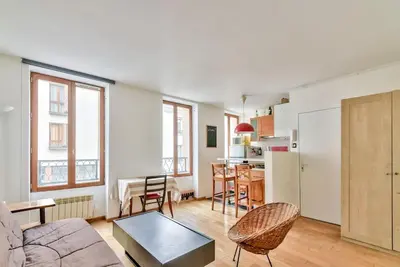 Cuisine ou kitchenette dans l'établissement Havre de paix au cœur de Paris