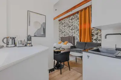 Plan de l'établissement Charming Studio - 2P Courcelles