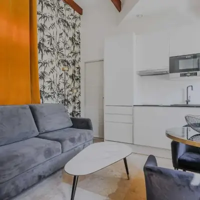 Charming Studio - 2P Courcelles