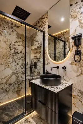 Salle de bains dans l'établissement G Glamorous, quiet Studio in Le Marais