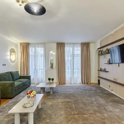 Terrace apartment Trocadero Eiffel Tower by Studio Prestige