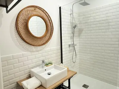 Salle de bains dans l'établissement BASTiLLE SUNbEAM - Luxury flat 80m2 - Paris 6p 2BR