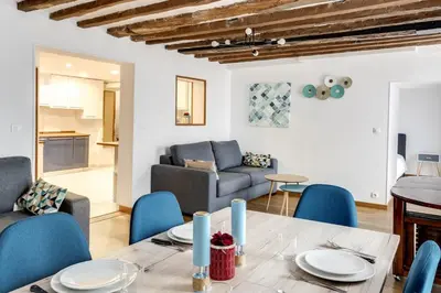 Coin salon dans l'établissement Bluestay 214 - Superb apartment in Paris