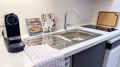 Cuisine ou kitchenette dans l'établissement Penbed - Montparnasse 2 - Studio