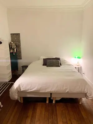 Un ou plusieurs lits dans un hébergement de l'établissement Full house Canal Saint-Martin