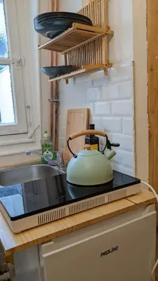 Cuisine ou kitchenette dans l'établissement Studio Montmatre!