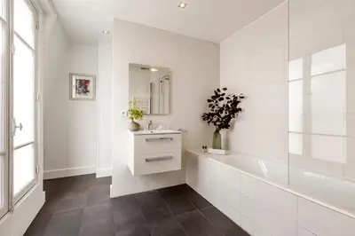 Salle de bains dans l'établissement Sweett - Rue Saint-Lazare