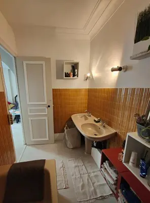 Salle de bains dans l'établissement La Fourche