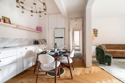 Coin salon dans l'établissement Luxury apartment on Canal Saint Martin
