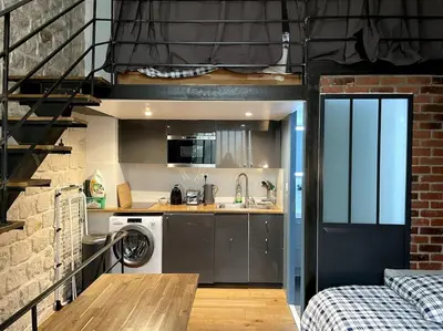 Cuisine ou kitchenette dans l'établissement Lofts Marais Reaumur