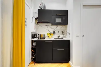 Cuisine ou kitchenette dans l'établissement Bluestay 74 - Superb apartment