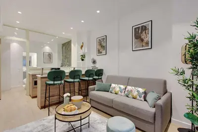 Coin salon dans l'établissement Elegant 1BR - 4P - Eiffel Tower - Trocadero