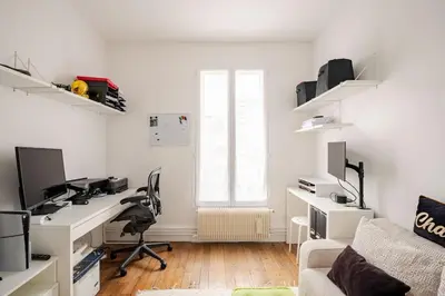Télévision ou salle de divertissement dans l'établissement Duplex spacieux, 10 min de Paris