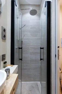 Salle de bains dans l'établissement Petit Luxe Parisien - 2P - parc monceau