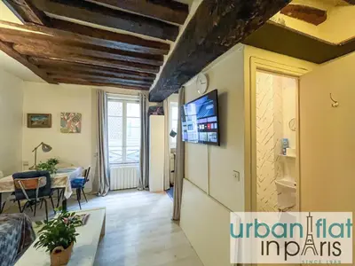 Télévision ou salle de divertissement dans l'établissement Urban Flat 192 - Cosy Flat Basfour