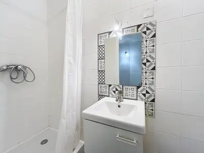 Salle de bains dans l'établissement L'Instinct - Centre-Ville - Métro Paris