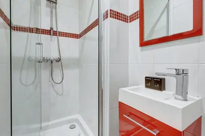 Salle de bains dans l'établissement Bluestay 157 - Superb apartment