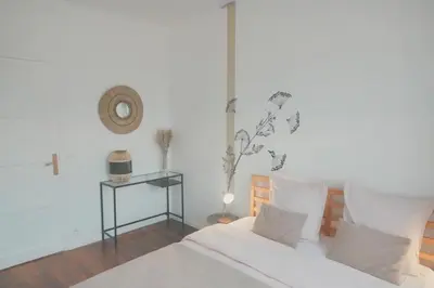Un ou plusieurs lits dans un hébergement de l'établissement Visiter et travailler près de Paris - Kalula