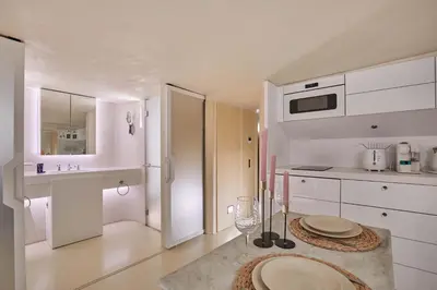 Cuisine ou kitchenette dans l'établissement Sublim and design apartement Place Vendome