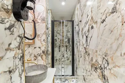 Salle de bains dans l'établissement Appartements Champs Elysées - Avenue Montaigne by Studio Prestige