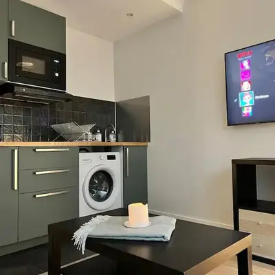 Studio Buttes Chaumont refait à neuf