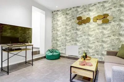 Coin salon dans l'établissement Bluestay 189- Charming apartment in Asnieres