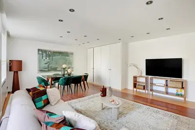 Télévision ou salle de divertissement dans l'établissement Boutique Appartements Madeleine