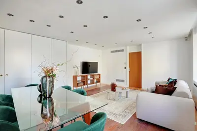 Télévision ou salle de divertissement dans l'établissement Boutique Appartements Madeleine