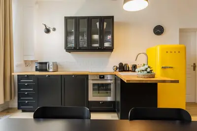 Cuisine ou kitchenette dans l'établissement Loft Épuré et Confortable - 6 Pers Voltaire - 11e