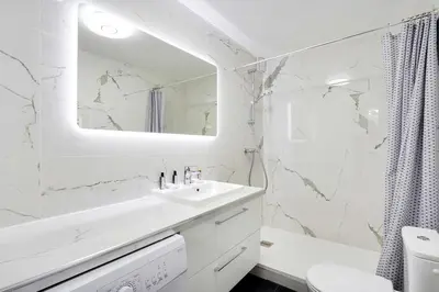 Salle de bains dans l'établissement Confort et Charme pour 6 à Republioque