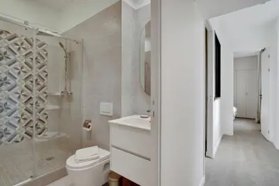 Salle de bains dans l'établissement Sublime Paris apartment 3Br-10P
