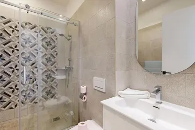 Salle de bains dans l'établissement Sublime Paris apartment 3Br-10P