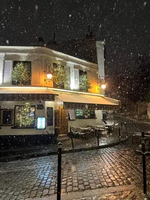 L'établissement Charmant appart Montmartre en hiver