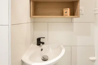 Salle de bains dans l'établissement Raymond - Cosy studio proche Montparnasse