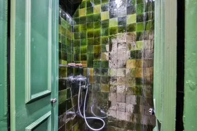 Salle de bains dans l'établissement Republique of Paris