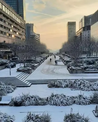 L'établissement Amazing Studio Paris La Défense en hiver