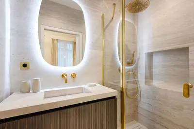 Salle de bains dans l'établissement Charming Pied-à-Terre Champs-Élysée