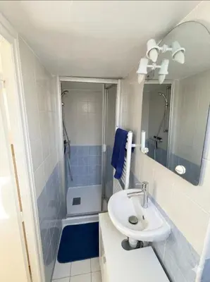 Plan de l'établissement !!!! ONLY Aïrbnb !!!!! Private Room in Paris center - shared apartment