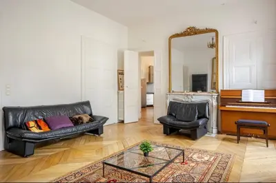 Plan de l'établissement !!!! ONLY Aïrbnb !!!!! Private Room in Paris center - shared apartment