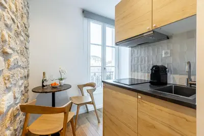 Cuisine ou kitchenette dans l'établissement La Quintinie by Sweett